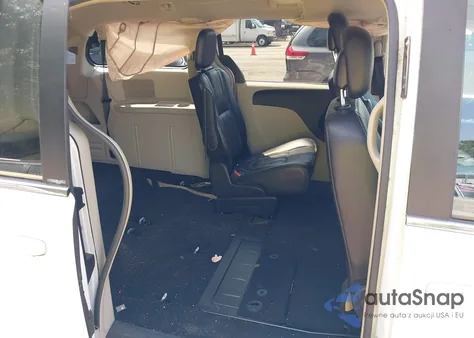 2014 Chrysler Town & Country Touring из США, поврежденный, VIN 2C4RC1BG5ER217622